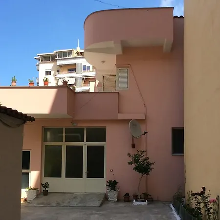 Apartment Andi *